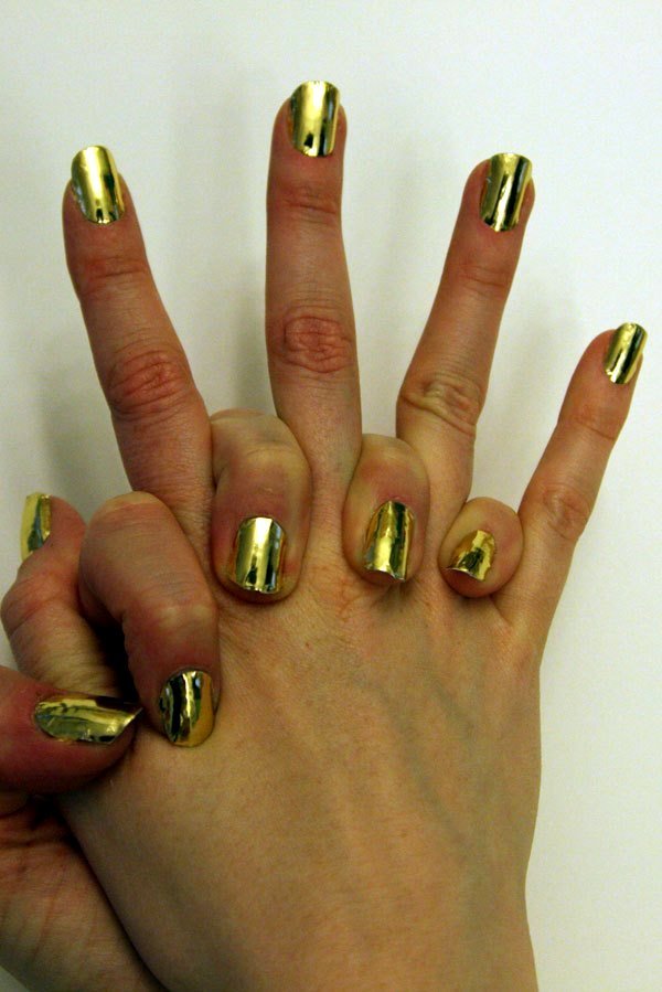 Фольга для нігтів | Дизайн нігтів з фольгою