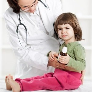 Зішкріб (мазок) на ентеробіоз у маленьких дітей   для чого його беруть? Як лікувати хворобу і правильно зібрати аналіз?