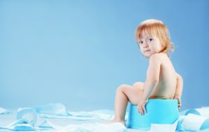 Тріщина в задньому проході у дитини: симптоми та лікування   свічки, мазі, рецепти
