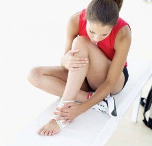 Біль у литках ніг, болі в суглобах рук і ніг: причини і лікування
