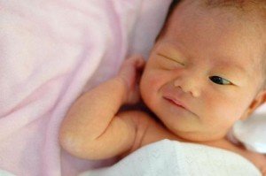 Скільки тягнеться жовтяниця в новонародженого і коли вже повинна пройти?