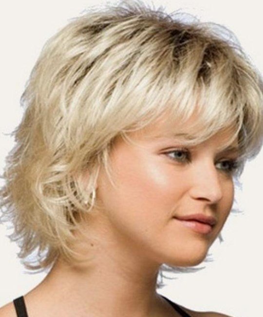 Зачіска драбинка на середні волосся Зачіска драбинка на середні волосся