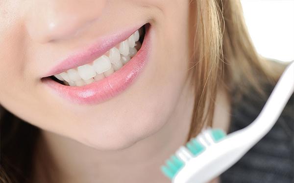 Як відбілити зуби в домашніх умовах швидко і ефективно?
