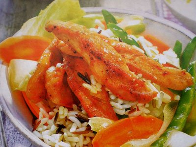 Рисовий салат з курячим філе