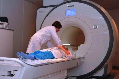 МРТ (томографія) черевної порожнини: що це таке, які органи перевіряють, як підготуватися