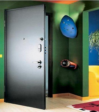 Яку вхідні двері краще купувати квартиру?