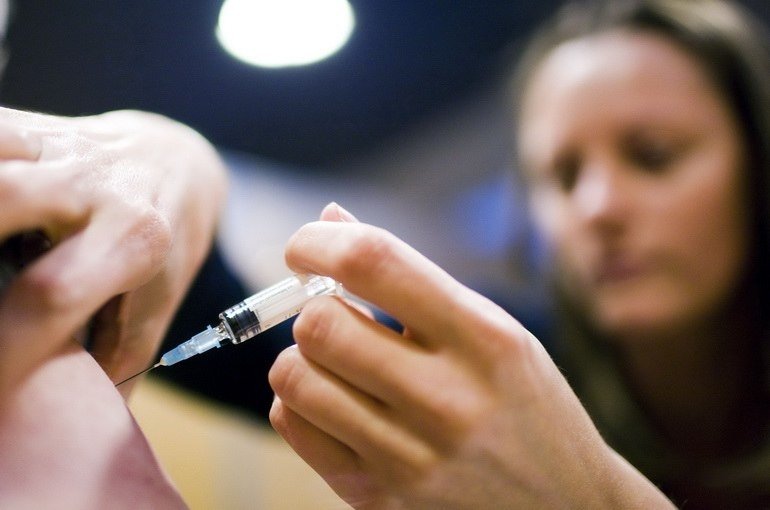 Вакцини небезпечні, а обовязкова вакцинація порушує права людини