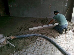 Стяжка для підлоги   напівсухий варіант пристрою