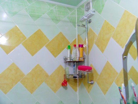 Варіанти розкладки керамічної плитки в санвузлі