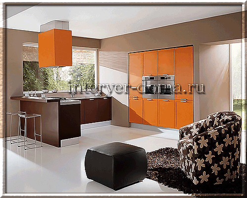 Інтерєр кухні з барною стійкою