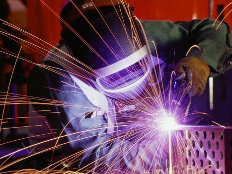 Електрозварювання для початківців: як навчитися варити?