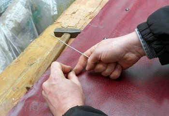 Чим обшити стару деревяну двері і окосячку (обсаду) своїми руками?