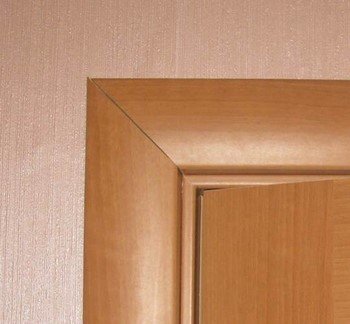 Телескопічна і різьблені двері обналічка