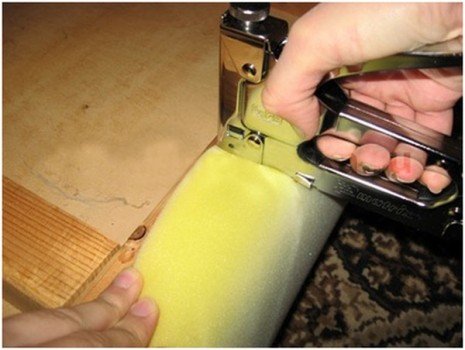 Як зробити кутовий диван своїми руками?