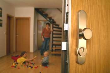 Деревяні утеплені вхідні двері