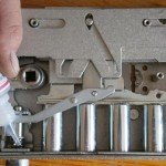 Відкривання дверей   правою лівій і без ручок, огляд механізмів