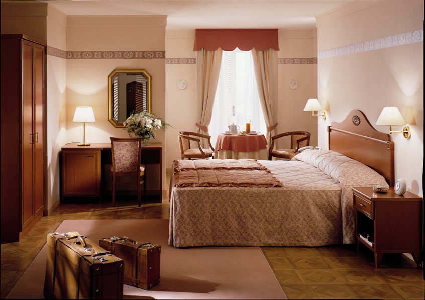 Чим приваблива придбання меблів через Інтернет