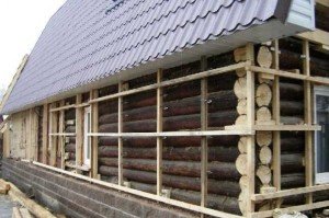 Реконструкція деревяних будинків: особливості та етапи робіт. Заміна колод нижнього вінця