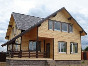 Будинок з бруса 9 на 9: переваги розглянутого типу будов, підготовка і монтаж