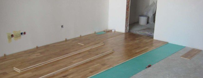 Як постелити ламінат на бетонну підлогу або деревяна підстава