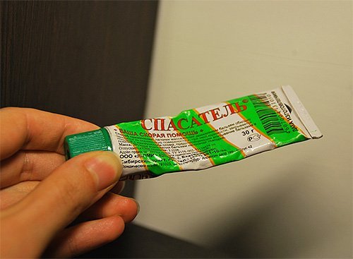 Мазі від укусів комах: чим мазати уражені ділянки