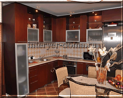 Дизайн з кутовою кухнею