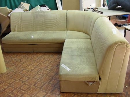 Як зробити кутовий диван своїми руками?