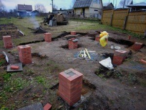 Будівництво лазні з бруса: зведення фундаменту, стін, підлоги, стелі, даху та облаштування світла