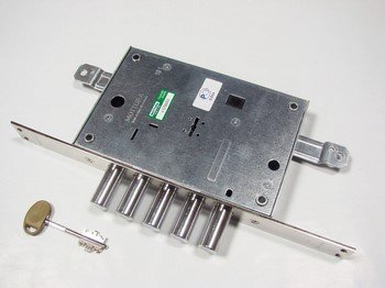 Найнадійніший замок на вхідні двері