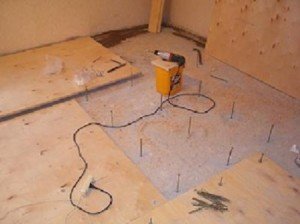 Як вирівняти деревяна підлога своїми руками   чотири простих способи