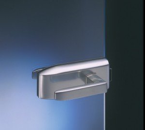 Фурнітура для скляних дверей і перегородок: не остання роль в інтерєрному дизайні