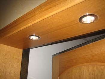 Як зробити укоси для вхідних дверей своїми руками?