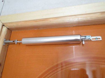 Які бувають доводчики дверей? Які бувають доводчики дверей?