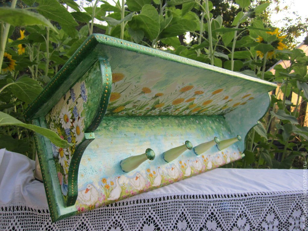 Як самостійно зробити вішалку для одягу