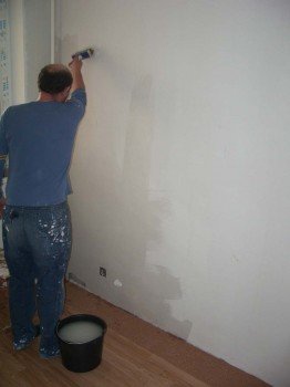 Клеїмо шпалери своїми руками