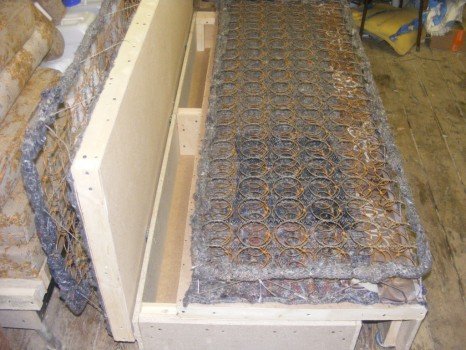 Як своїми руками зібрати диван типу «єврокнижка»?