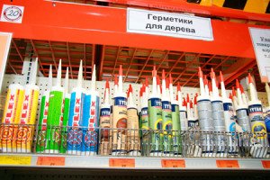Герметик для дерева: види, особливості та застосування