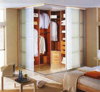 Дзеркальні розсувні двері для гардеробної своїми руками