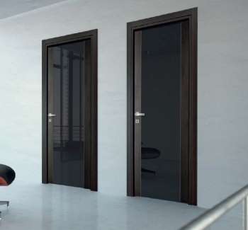 Міжкімнатні двері глянцеві