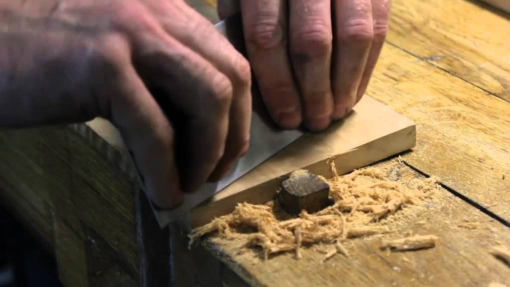 Як відполірувати стару меблі своїми руками