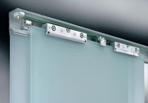 Фурнітура для скляних дверей і перегородок: не остання роль в інтерєрному дизайні