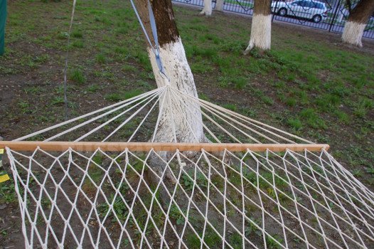 Кілька способів створення гамака в саду власними руками Кілька способів створення гамака в саду власними руками
