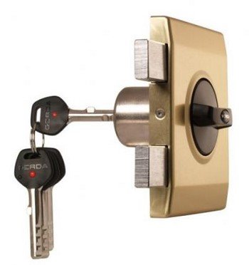 Накладний замок на вхідні двері