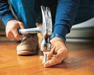 Як усунути скрип деревяної підлоги в квартирі своїми руками