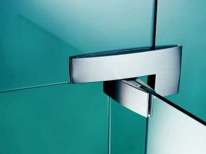 Фурнітура для скляних дверей і перегородок: не остання роль в інтерєрному дизайні