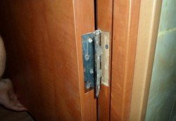 Ремонт дверей: причини просідання двері і способи ремонту
