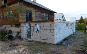 Будинок з деревяних блоків: технічні характеристики керамзитобетону і фундаментних будівельних блоків