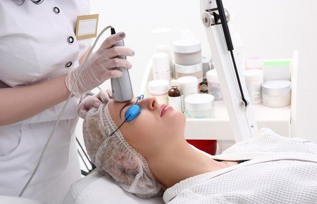 Лазерне лікування акне: відгуки, опис процедури