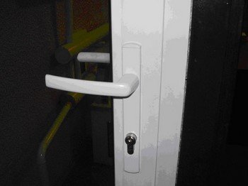 Ручки для пластикових балконних дверей