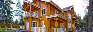 Деревяний будинок з балконом: особливості проведення робіт. Пристрій підлоги. Створення навісу. Установка огорожі